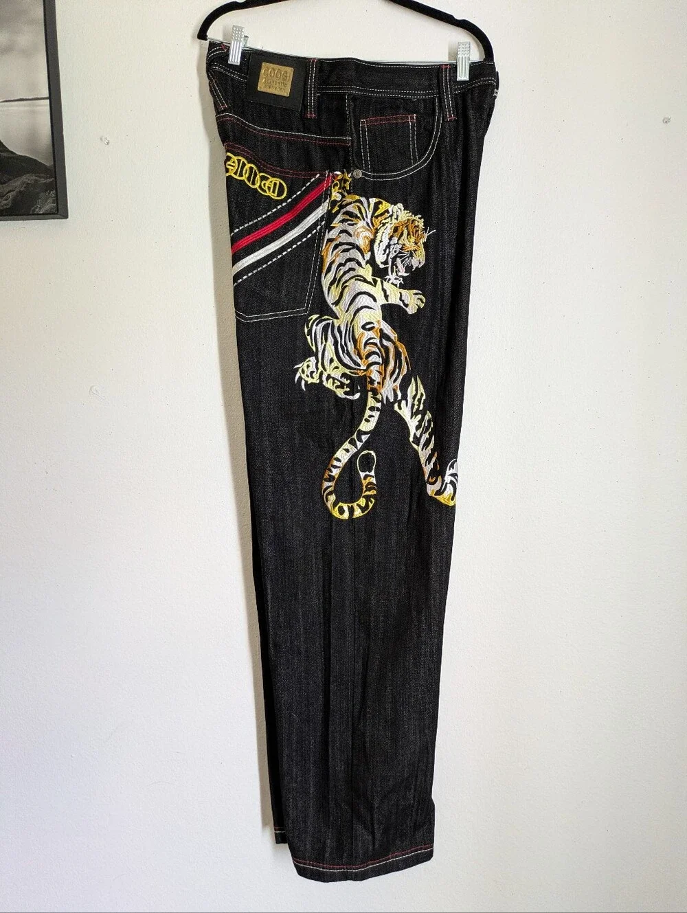 Coogi Authentic Australian Black Denim Jeans Tiger Embroidered Sz 32x34 Y2K